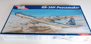 lot 55 image: Vintage Revell Monogram Model Airplane RB-36H Peacemaker Skill 2 NIB