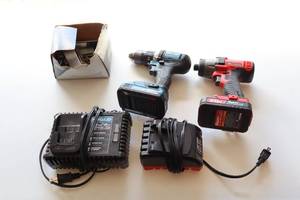 lot 68 image: 20V Max Black & Decker 1.5 Cordless Lithium Ion Drill With Charger-Hercules 20V Lithium Cordless Drill With Charger-Misc Screws & Staples