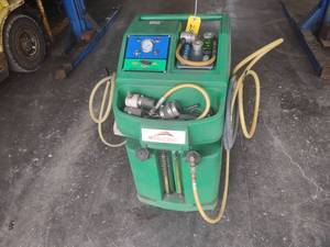lot 25 image: Soltec Cooling Service Machine...