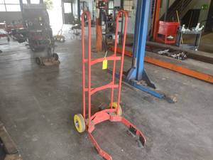 lot 31 image: Tire Caddy...