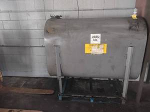 lot 21 image: Used Oil Tank, 265 Gallon...
