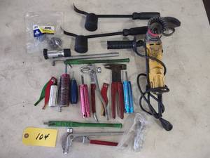 lot 104 image: Assorted Tire Tools...