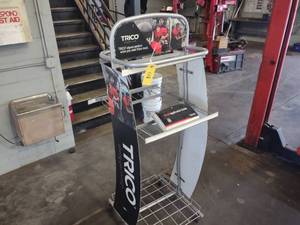 lot 118 image: Trico Rolling Shelf...