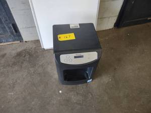 lot 127 image: Interpure IPC1U Water Cooler...