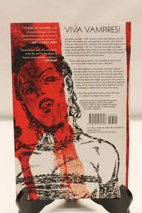 lot 350 image: The League of Extraordinary Gentlemen Volume 1 - Graphic Novel