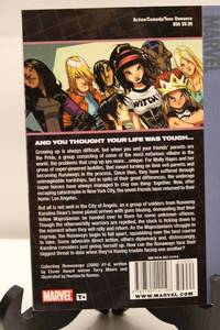 lot 422 image: Runaways Dead Wrong by Terry Moore and Humberto Ramos