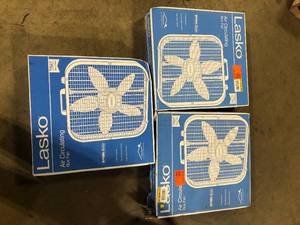 Lot of  Lasko 20 in. 3 Speeds Box Fan in White with Save-Smart Technology for Energy Efficiency, Carry Handle Customer Returns See Pictures