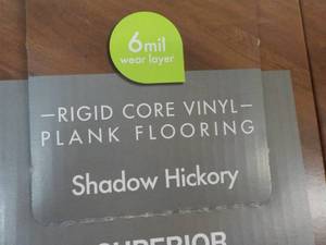 lot 10 image: 12 ctns Life Proof Shadow Hickory R...