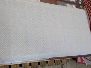 lot 14 image: Style well 20x 36 Comfort Mat...