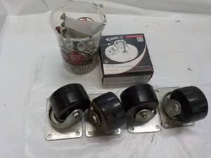 lot 42 image: 4 x 500 lb. Weight Swivel Casters a...