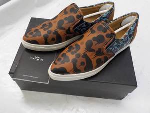 lot 67 image: Coach size 6M Wildbeast Brown Mist ...