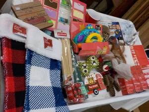 lot 125 image: Seasonal and Toy Lot...