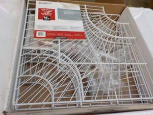 lot 225 image: Closet Maid 16 Corner Shelf Kit...