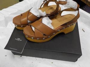 lot 246 image: Coach size 7.5M Astor Semi Matte Ca...