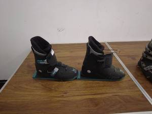 lot 167 image: Two Pairs of Vintage Ski Boots