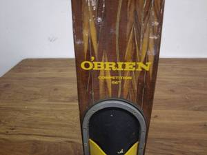 lot 177 image: OBrien Competition 66 Water Ski