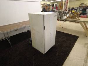 lot 223 image: White Westinghouse Energy Saver Refrigerator