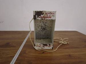 lot 72 image: Vintage Crosman Arms Co. Model 209 Remote Control Targlite