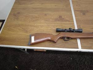 lot 9 image: Beeman Air Rifle with Scope