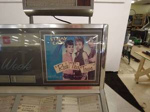 lot 13 image: Vintage Seeburg Select-O-Matic DS160 Jukebox