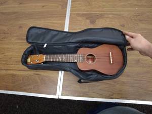 lot 279 image: Rogue RU12-KIT Ukulele with Black Carrying Case