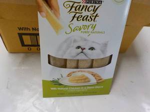 30 x 4 packs Natural Chicken in a D...