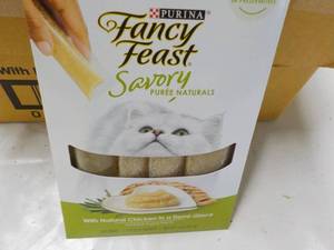 30 x 4 packs Natural Chicken in a D...