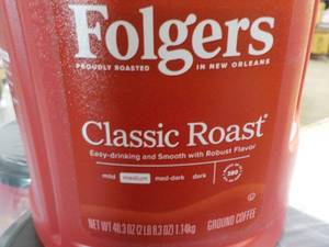 Folgers 40.3 oz can Classic Roast C...