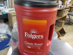 Folgers 40.3 oz can Classic Roast C...