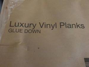 9 cases Luxury Vinyl Planks Glue Do...