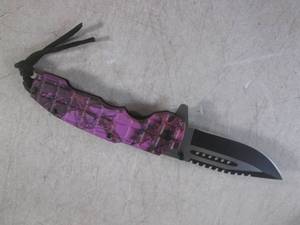 lot 28 image: (CNTR) Pink Camo Spring Assist Fold...