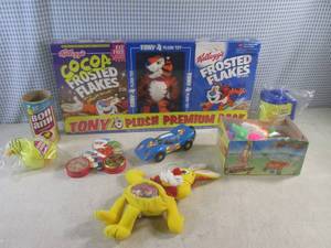 lot 37 image: (EW3) Misc Vintage Collectables...