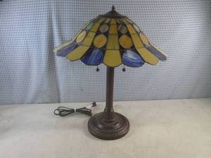 lot 39 image: (BS) Table Lamp - 21 Tall - Works...