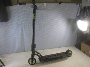 lot 42 image: (BR1) MGP VX4 Extreme Scooter...