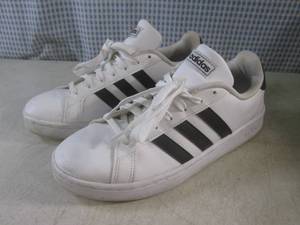 lot 53 image: (BS) Pair of Adidas Shoes Size 9...