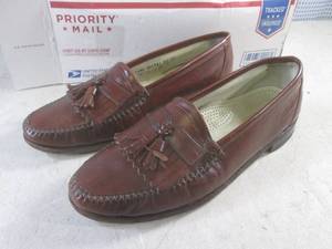 lot 59 image: (CSB) Pair of Florsheim Dress Shoes...
