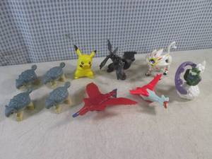 lot 74 image: (CSB) Assorted Toy Figures...