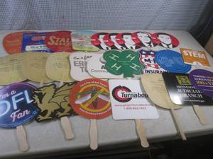 lot 93 image: (CS) Lot of 25 Vintage Hand Fans - ...