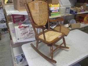 lot 110 image: (BR2) Vintage Wood and Wicker Kids ...