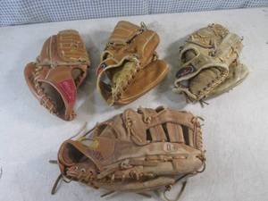 lot 115 image: (BS) 4 Vintage Baseball Gloves - Ra...