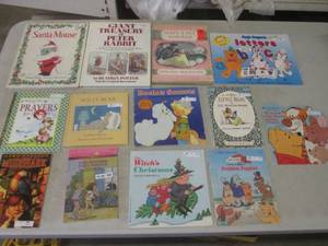 lot 123 image: (CSB) Assorted Vintage Kids Books...