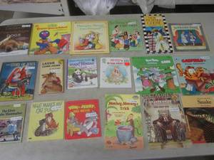 lot 124 image: (BSB) Assorted Kids Books Some Vint...