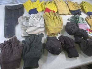 lot 134 image: (A-2T) Assorted Pairs of Work Glove...