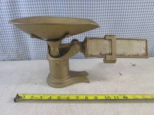 lot 143 image: (FS) Vintage Scale ...