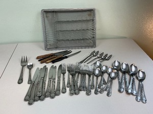 lot 140 image: Silverware Lot with Tray