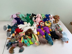 lot 154 image: Beanie Baby Lot