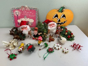 lot 181 image: Misc. Christmas Holiday Ornament Lot