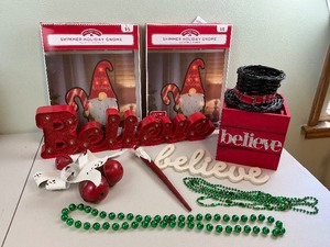 lot 201 image: Misc. Home Dcor Holiday Christmas Lot