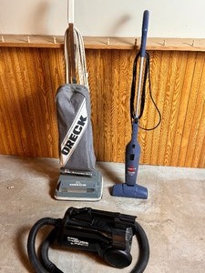 lot 103 image: Vacuum Cleaner Lot