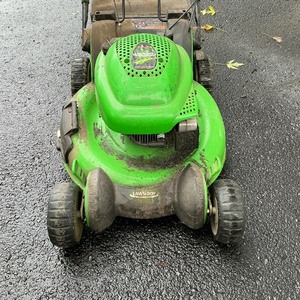 lot 51 image: Lawn Boy Lawn Mower